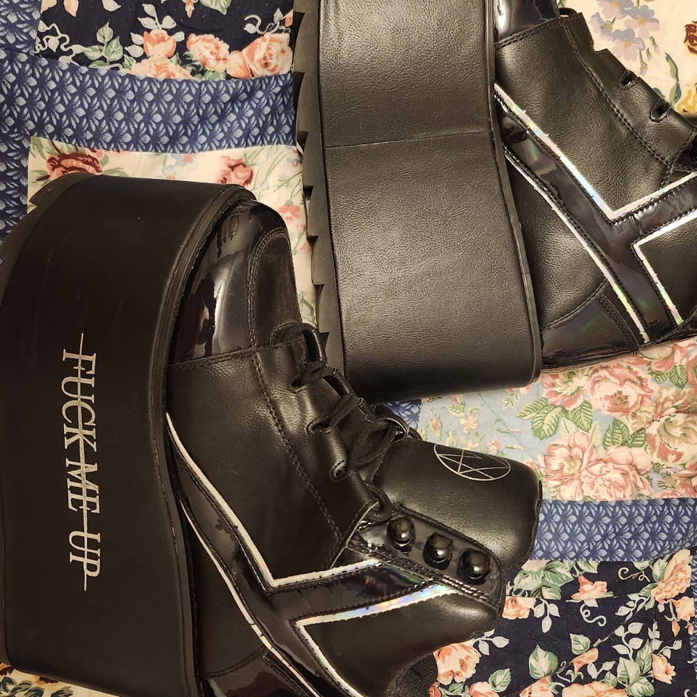 Demonia platform sneakers